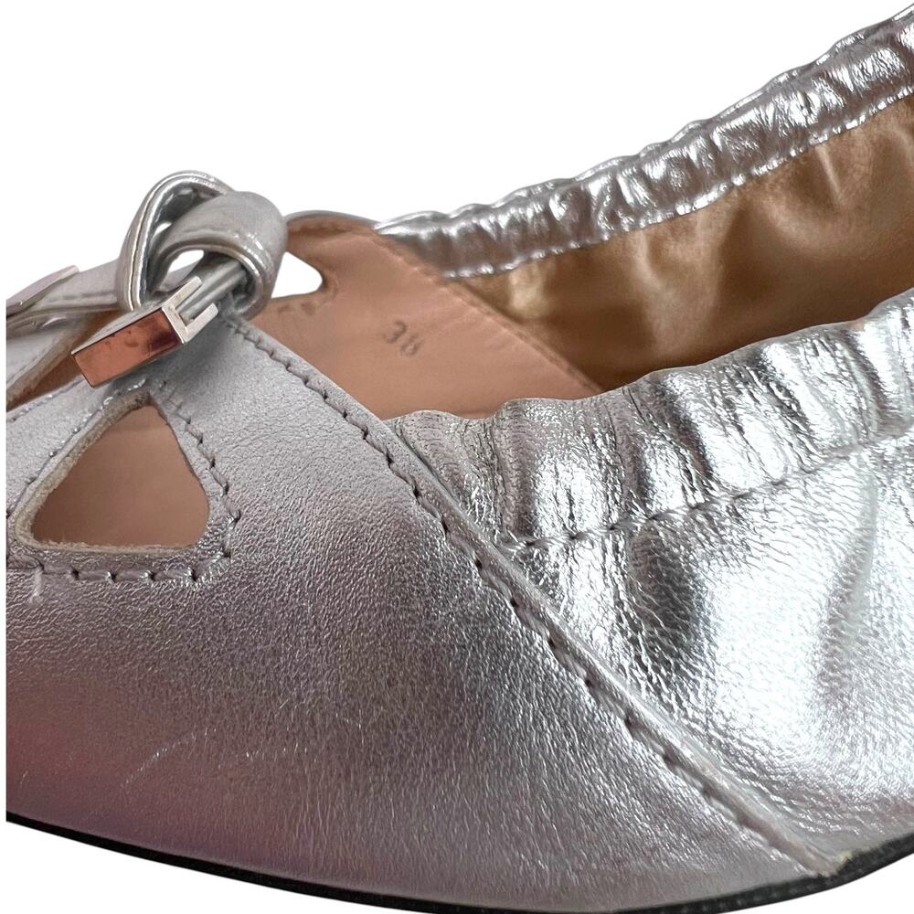 Tod's Metallic Silver Leather Ballet Gommino Flats Bows & Cut-out Women's Size 8 - Picture 9 of 16
